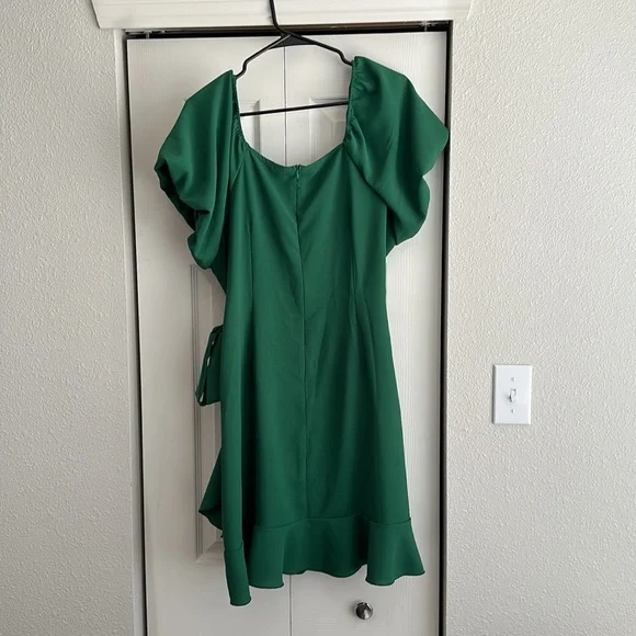 SHEIN Vibrant Green Mini Dress - Picture 3 of 3